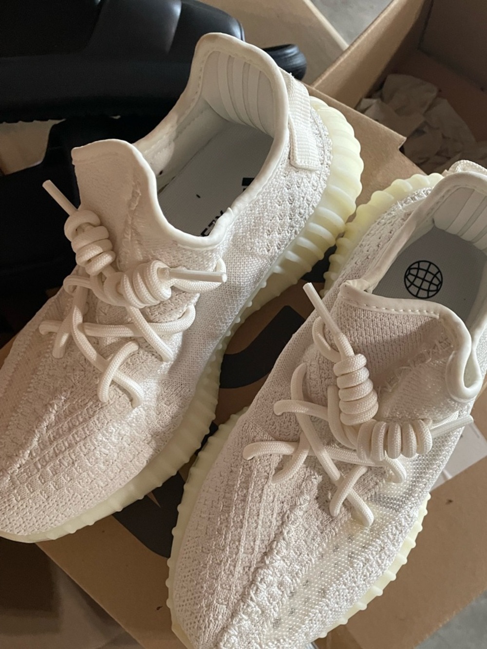 adidas Yeezy boost v2 Women's Low-Top Sneakers size 5